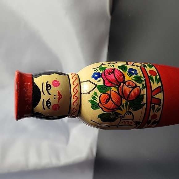 Matryoshka Salt and Pepper Shakers - Picture 4 of 7